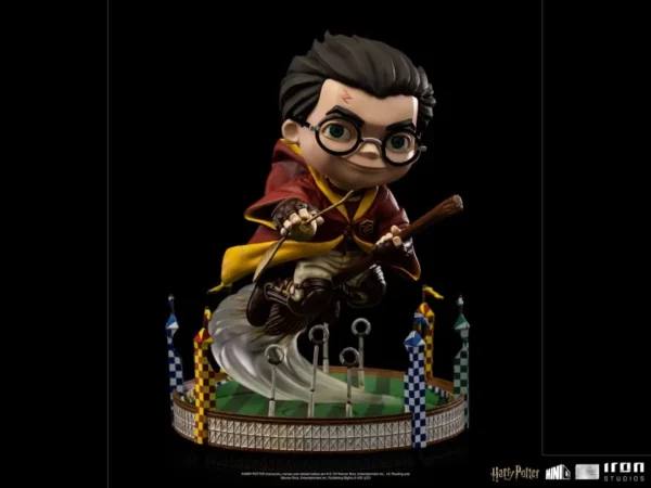 Harry Potter figurine Mini Co. Illusion - Harry Potter at the Quidditch Match – Image 3